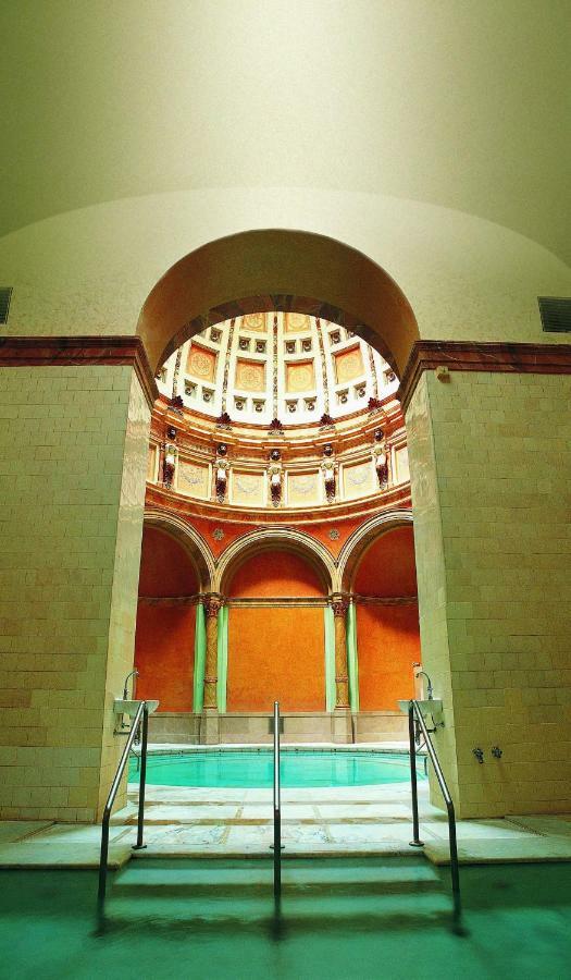 Aqua Aurelia Suitenhotel An Den Thermen Μπάντεν-Μπάντεν Εξωτερικό φωτογραφία